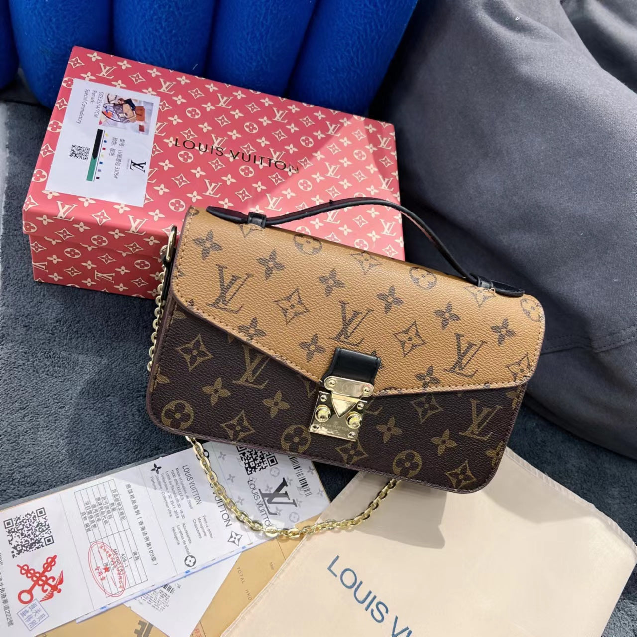 Lo vu messenger bag with long shoulder strap