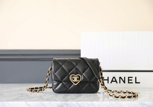 CHANEL Heart Casual Style Flap Bag Lambskin Chain Plain Leather Party Style