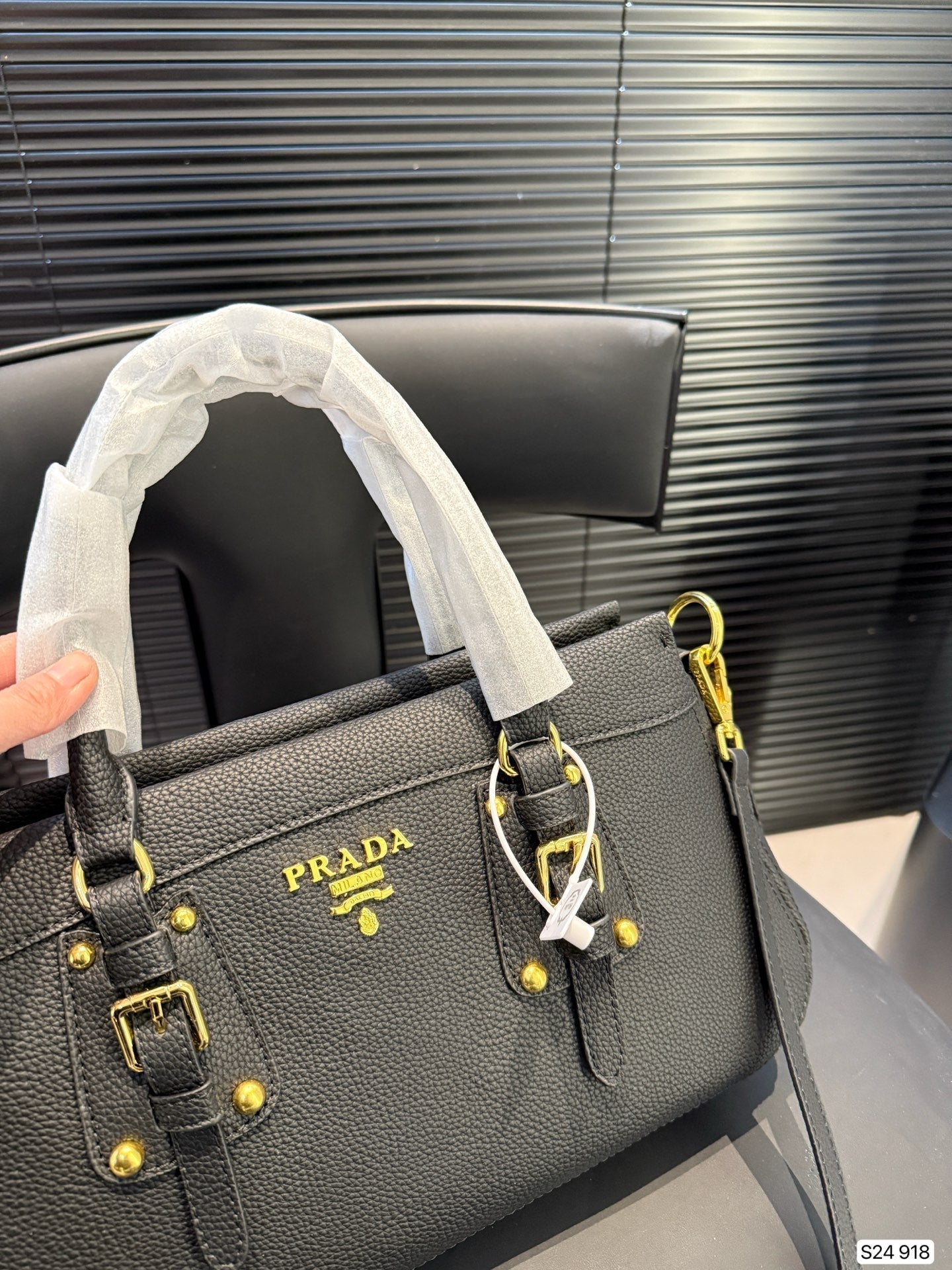 Prada New Tote Bag Black 35x19cm