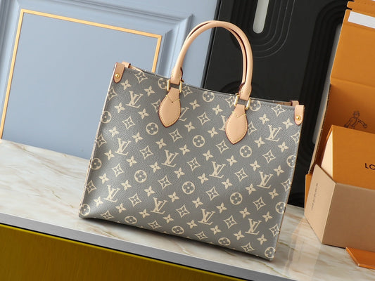 Louis Vuitton Monogram Canvas Bag 35 x 27 x 14 cm