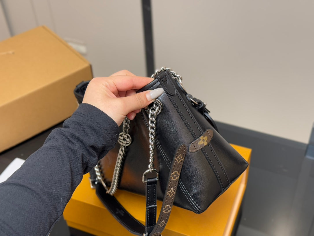 Louis Vuitton LV Carryall Chain Black Tote Bag