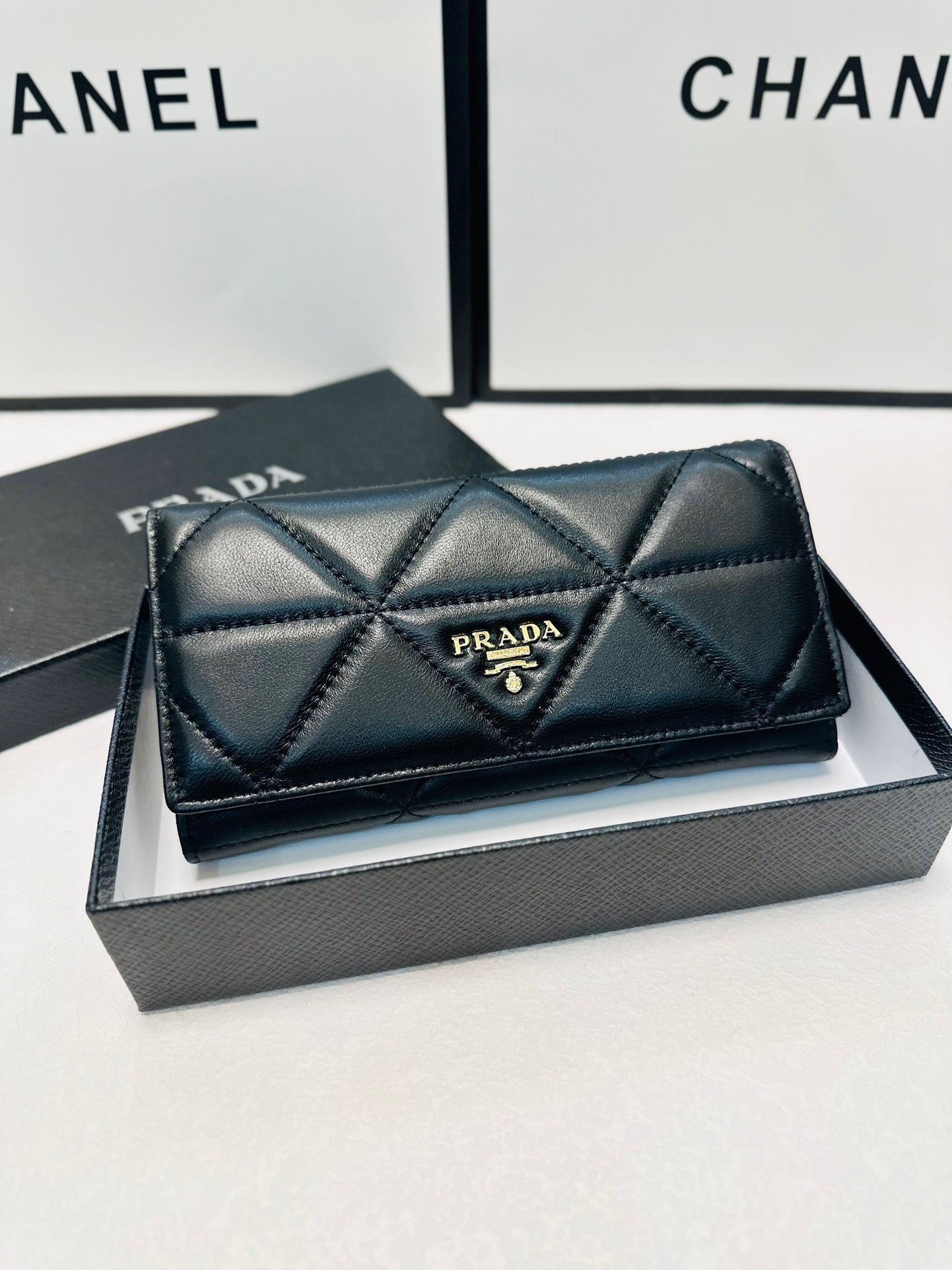 Prada Long Leather Wallet In Black 19x10cm