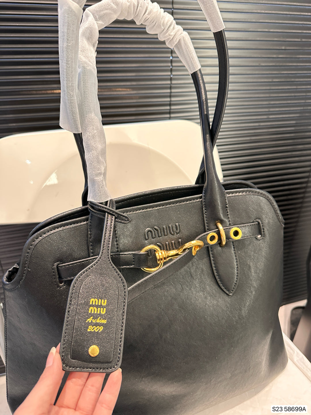 Miumiu Trendy Maxi Tote Bag