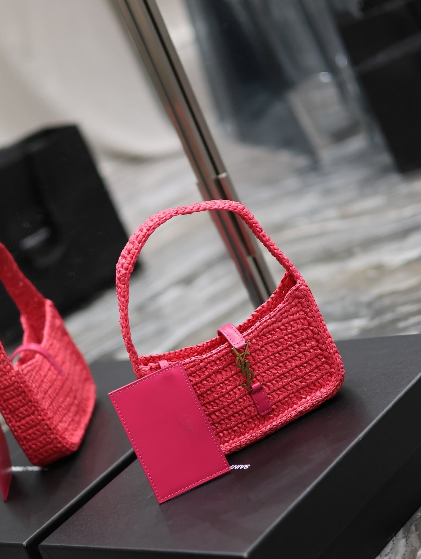 YSL Le 5 À 7 Mini In Raffia Pink - 19 X 11.5 X 4.5 CM